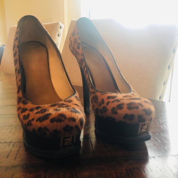 Fendi Leopard Print Pony Hair Heels - Picture 4 of 6